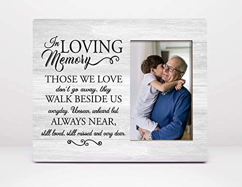 Orchroma Bilderrahmen mit Aufschrift In Loving Memory Those We Love Don't Go Away – Trauergeschenke zum Verlust eines geliebten Menschen, in liebevoller Erinnerung, 20,3 x 25,4 cm Orchroma Bilderrahmen mit Aufschrift In Loving Memory Those We Love Don't Go Away – Trauergeschenke zum Verlust eines geliebten Menschen, in liebevoller Erinnerung, 20,3 x 25,4 cm von Orchroma