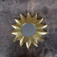Kleiner Akzentspiegel Mid Century Modern Art Sonnenförmiger Sunburst Wandspiegel von Organiccloth