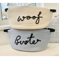 Personalisierter Spielzeugkorb Für Haustiere Aufbewahrung Aus Gewebtem Seil, Decken-Organizer von OrganiseThis