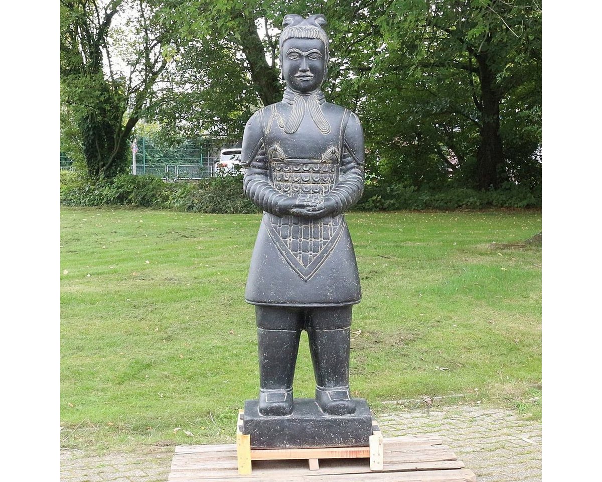 Oriental Galerie Dekofigur Samurai Krieger aus Stein Gartenfigur stehend 200 cm (1 St) von Oriental Galerie