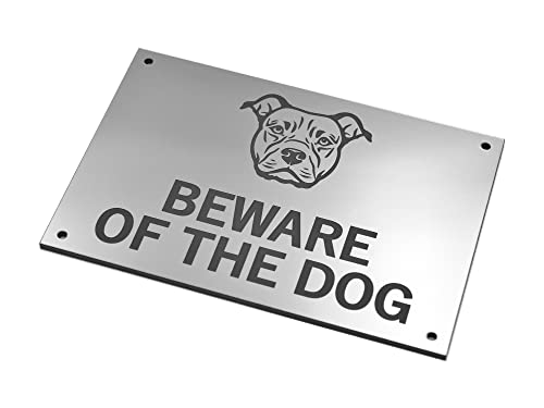 Warnschild mit Aufschrift "Beware of the Dogs", leicht zu erkennen, für drinnen und draußen, Abschreckungsschild (großer Hund, silberner Staffordshire Bullterrier) von OriginDesigned