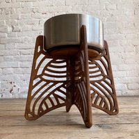 Erhöhter Yeti-Hundenapfständer Fassungsvermögen Von 8 Tassen, Erhöhter Fressnapf Für Große Haustiere, Stabil Und Stilvoll von OriginalDogFurniture