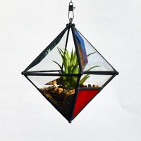 Pyramide Abgeschrägte Glaskugel Air Planter Mit Rotem Akzent Pyramide Abgeschrägte Glaskugel Air Planter Mit Rotem Akzent von OriskanyGlass