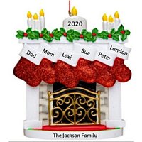 Personalisierte Mantle Familie Ornament - Mit 6 Weihnachten Sechs Strümpfe Hängen Über Kamin Personalisierte Mantle Familie Ornament - Mit 6 Weihnachten Sechs Strümpfe Hängen Über Kamin von Ornaments247