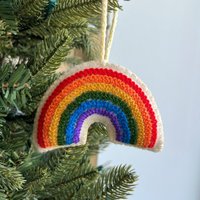 Regenbogen Ornament, Helle Gestickte Wolle Weihnachtsdekoration Handgemacht in Peru von Ornaments4Orphans