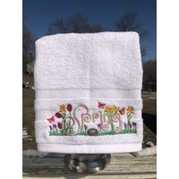 Pastellfarbenes Handtuch „Frühling" - Aus 100 % Baumwolle Saisonales Gastgeschenk, Dekoration Und Geschenk Für Pflanzenliebhaber von OrnersCreations
