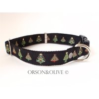 Weihnachtsbäume Hundehalsband - Erhältlich in 3 Größen | M, L, Xl Weihnachtsbäume Hundehalsband - Erhältlich in 3 Größen | M, L, Xl von OrsonAndOlive