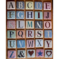 Handgefertigtes Alphabet Kunstharz Untersetzer Keramikstein Kaffee Tee Getränk Shabby Chic Geschenk Initialen Buchstaben Abc von OscarsCave