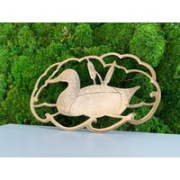 Untersetzer Mit Enten - Und Schilfrohrmotiv Aus Vergoldetem Messing. Flach Liegend Enten-Arbeitsplattenschoner. Bass-Enten-Untersetzer. Flache von OslaDecoShop