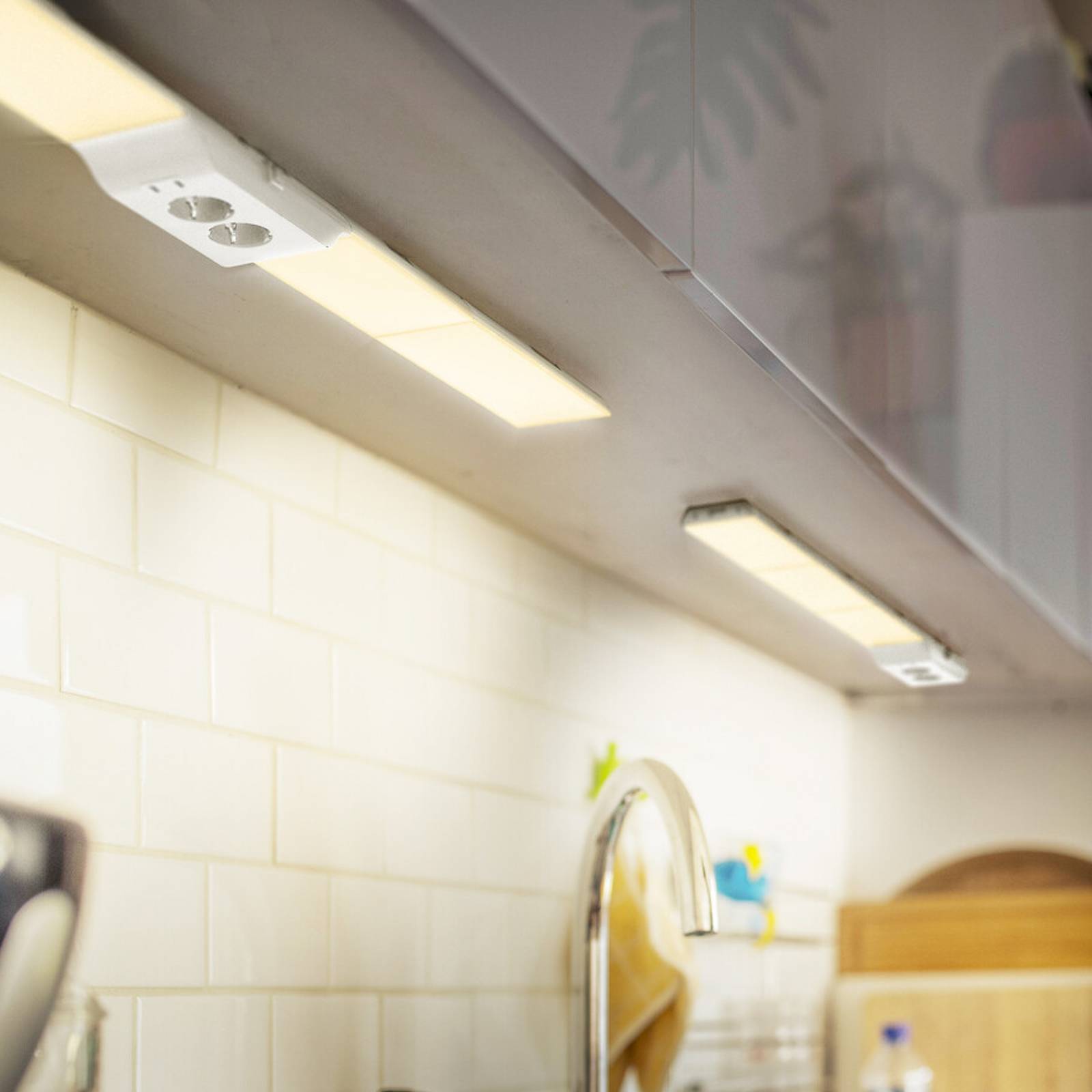 OSRAM LED-Unterbaulampe Socket weiß 3.000 K DIM Steckdosen von Osram