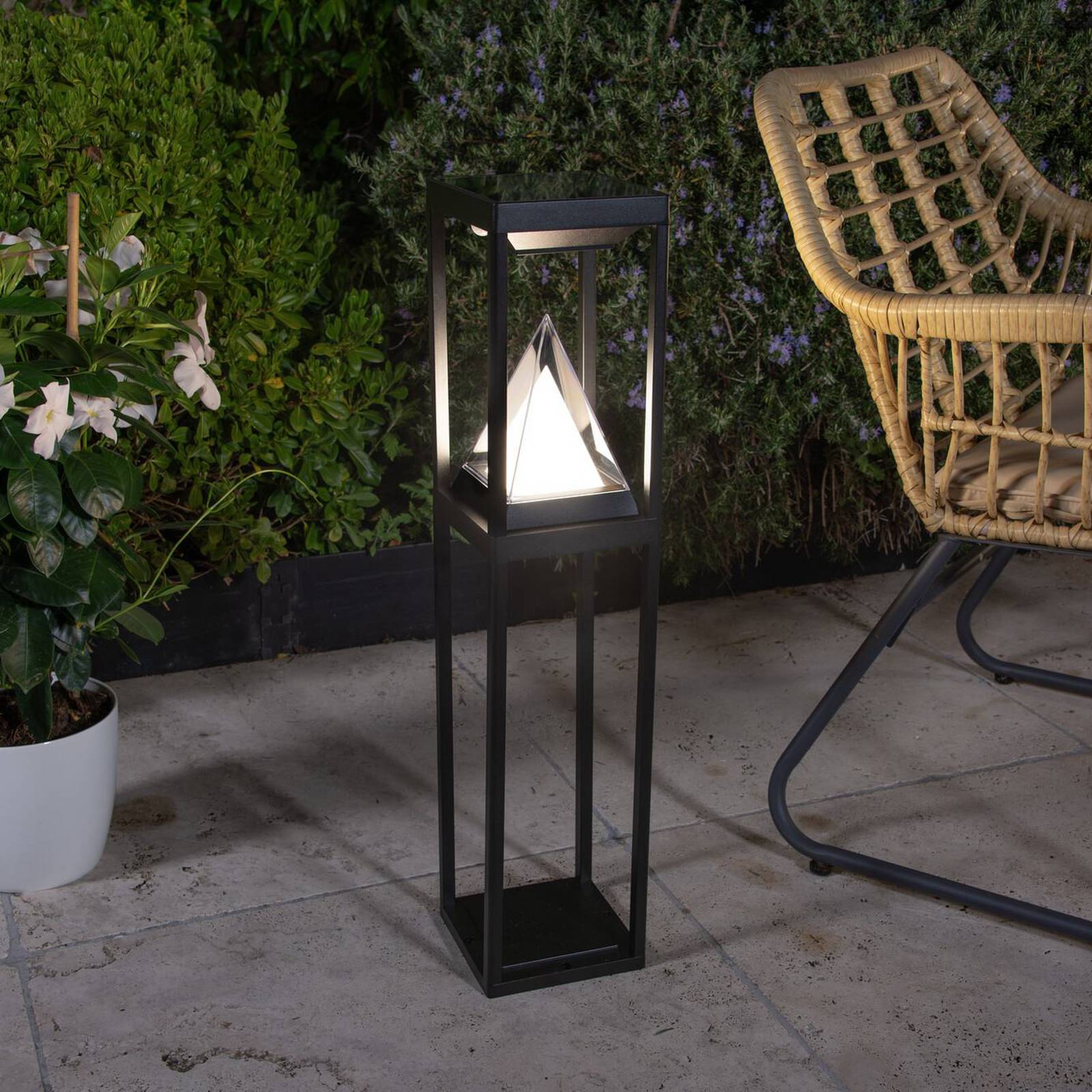 OSRAM SMART+ LED-Solar-Wegeleuchte ALPS, schwarz Sensor IP44 von OSRAM SMART+