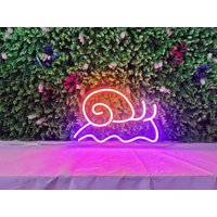 Benutzerdefinierte Schnecke Neon Schild, Personalisierte Led Licht Personalisiertes Geschenk, Geschenk Für Ihn, Sie, Raumdekor, Wohnkultur von Ossyneon