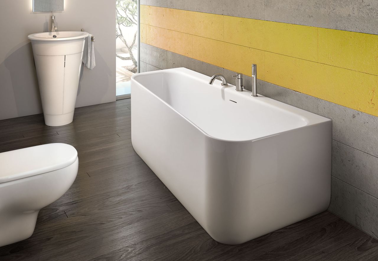 Ottofond Badewanne Pino links mit 3-Loch-Wannenrandarmatur S3000 von Ottofond