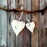 2 Deko Herzen Aus Acufactum Stoff Weiß Mit Elfen // Kinderzimmerdeko Im Landhausstil Und Weiße 2 Deko Herzen Aus Acufactum Stoff Weiß Mit Elfen // Kinderzimmerdeko Im Landhausstil Und Weiße von OttosNadelkram