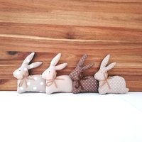 4 Dekohasen/Kaninchen Aus Stoff in Braun Und Beige Zum Hängen // Deko Kinderzimmer Hängedeko Fenster Kleines Mitbringsel von OttosNadelkram