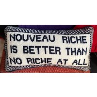 Individuell Angefertigtes Dekokissen Mit Humorvollem Spruch „Nouveau Riche" Individuell Angefertigtes Dekokissen Mit Humorvollem Spruch „Nouveau Riche" von OurHomeOurCastle