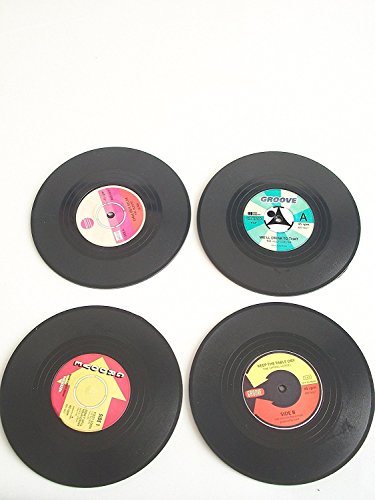 Out of the Blue 71/3075 - Untersetzer im Schallplatten Design, bietet Schutz vor Abdrücken, Flecken, Hitze und Kratzern, ca. 11 cm, 4er Set im Geschenkkarton Out of the Blue 71/3075 - Untersetzer im Schallplatten Design, bietet Schutz vor Abdrücken, Flecken, Hitze und Kratzern, ca. 11 cm, 4er Set im Geschenkkarton von ootb