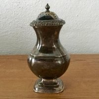Antike Silberne Epc Salzstreuer Englisch Made, Chateau Chic Dekor von OutOfMyBarn