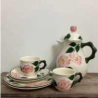 Villeroy & Boch Wild Rose Tee-Set Teekanne, Tassen, Untertassen, Teller | 7 Teilig von OutOfMyBarn