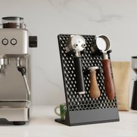 Barista Board Deluxe Siebträger Und Tamper Halterung - Deine Anpassbare Espresso Station Kaffee Zubehör Organisation Barista Board Deluxe Siebträger Und Tamper Halterung - Deine Anpassbare Espresso Station Kaffee Zubehör Organisation von OutOfTimeStds