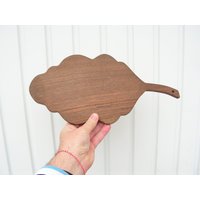 Schneiden Board Blatt Nie Benutzt Vintage Schneidebrett Alte Holz Brett Mit Griff Dekorative Kraut Board von OutlivedMemories