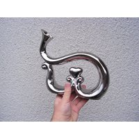 Valentinstag Vase Außergewöhnliche Metall Herz Dekoration Metallvase Blumengefäß Liebesgeschenk Seltene von OutlivedMemories