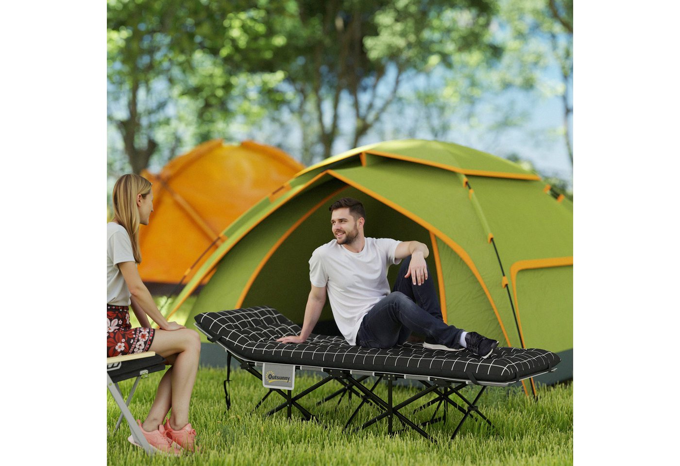 Outsunny Feldbett Klappbares Campingbett für Erwachsene (mit dicker und weicher Matratze zum Schlafen, 1-St., mit rutschfesten Füßen) Seitentasche und Tragetasche, Schwarz von Outsunny