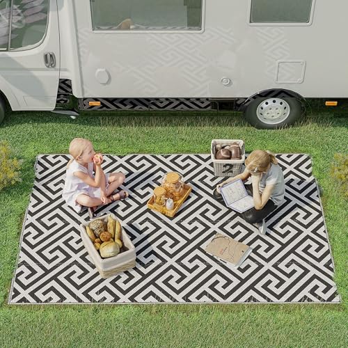Outsunny Outdoor-Teppich, Kunststoffteppich mit Doppelseitigem Design, Wasserabweisender Balkonteppich, für Terrasse, Camping, Schwarz+Weiß, 152 x 243 cm von Outsunny