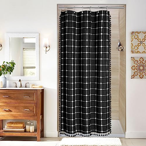 OwkHome Boho Farmhouse Duschvorhang-Set Aus Baumwollleinen for Neutrale Badezimmerdekoration Im Landhausstil, Hellbraun, Taupe, 183 X 183 cm(B/W,72" W x 84" L (Pack of 1)) von OwkHome