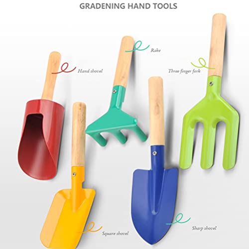 Oytrui 5PCS Kids Mini Gartenwerkzeugset, Metall und Holz Kids Garten Pflanze Handkit, Rake, Gabel, für Strandspielzeug, Gartengräben Sandwerkzeuge, Physische und Soziale Oytrui 5PCS Kids Mini Gartenwerkzeugset, Metall und Holz Kids Garten Pflanze Handkit, Rake, Gabel, für Strandspielzeug, Gartengräben Sandwerkzeuge, Physische und Soziale von Oytrui