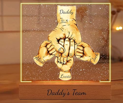 Ozinna Personalisiertes Daddy's Team Fauststoß-Nachtlicht, benutzerdefinierte Acryl-LED-Fauststoßung mit Kindernamen, Lampe für Vatertag, Weihnachten, Geburtstag, Geschenke für Papa, Opa, Ehemann Ozinna Personalisiertes Daddy's Team Fauststoß-Nachtlicht, benutzerdefinierte Acryl-LED-Fauststoßung mit Kindernamen, Lampe für Vatertag, Weihnachten, Geburtstag, Geschenke für Papa, Opa, Ehemann von Ozinna