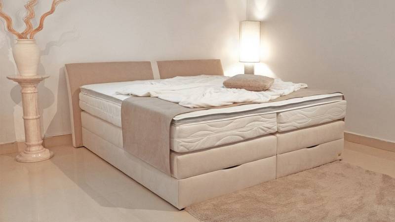 PAARA Boxspringbett Dallas Bettkasten Kopfverstellung Dachschräge, inkl. Matratzen und Topper, mit einzigartigem Belüftungssystem von PAARA