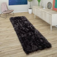 Paco Home Kunstfell Fellteppich Imitat Sitzkissen Herzform Rund Verschiedene Formen Schwarz 80x150 cm Paco Home Kunstfell Fellteppich Imitat Sitzkissen Herzform Rund Verschiedene Formen Schwarz 80x150 cm von PACO HOME