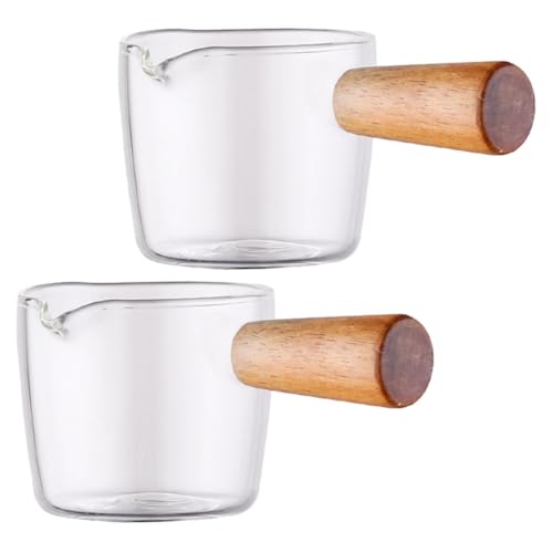 PAMINGONO 2Stücke Teiliges Sirup Pitcher aus mit Holzgriff Milchkrug für Kaffee und Latte Art Klare Schnapsgläser für Präzise Messungen für Tees und Saucen von PAMINGONO