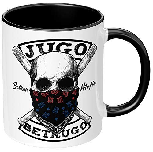 PAPAYANA - Jugo Betrugo - Beidseitig Bedruckte Keramik-Tasse 325ml 11oz - Große Farbauswahl - Schwarz von PAPAYANA