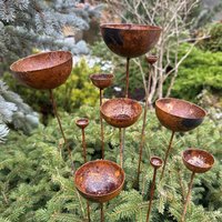 Rostige Metall Blumen Gartenstecker - Set Mit 10 Stück Skulptur Im Freien von PAVAmetaldecor