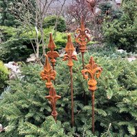 Rusty Finials Set Von 6, Garten Pflöcke Gartendekor, Metall Hof Kunst, Outdoor Dekor, Gartenskulptur von PAVAmetaldecor