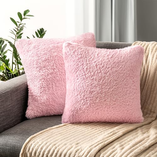 PAVILIA Flauschige Zierkissenbezüge für Bett, Sofa, Couch, weicher Kunstfell-Kissenbezug, quadratisch, Sherpa-Kissenbezug, Heimdekoration, Rosa, 45,7 x 45,7 cm, 2 Stück PAVILIA Flauschige Zierkissenbezüge für Bett, Sofa, Couch, weicher Kunstfell-Kissenbezug, quadratisch, Sherpa-Kissenbezug, Heimdekoration, Rosa, 45,7 x 45,7 cm, 2 Stück von PAVILIA