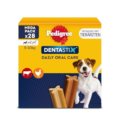 PEDIGREE DentaStix Hundesnack für kleine Hunde (5-10kg), Zahnpflege-Snack mit Huhn und Rind, 4 Packungen je 28 Stück (4 x 440 g) von Pedigree