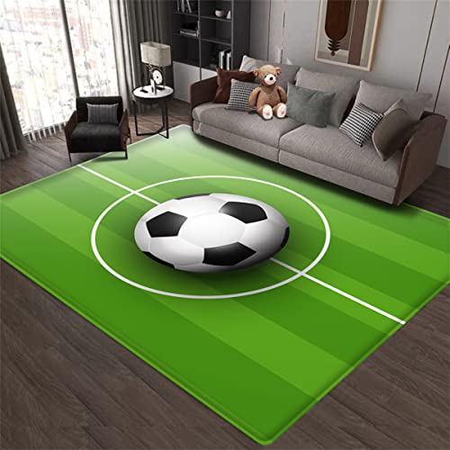 PEIHUODAN Fußball Wohnzimmer Teppich Schlafzimmer Teppich Grüner Fußballplatz Badezimmer Fußmatte Kinderteppich Junge Teen Zimmer Teppich rutschfest Kreativer Flammenfußball Rug (Grün,120 x 180 cm) von PEIHUODAN