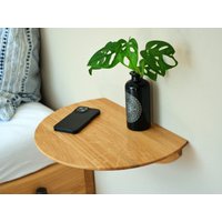 Filigranes Wandregal Aus Eichenholz Handgefertigt von PERNOIwoods