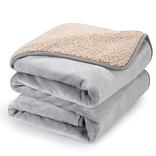 PETTOM Fleece Hundedecke wasserdichte Haustierdecken, weicher Plüschüberwurf für Katzen Welpen Schützt Couch, Stühle, Auto oder Bett vor Verschütten, Flecken - Maschine waschbar 152 x 127 cm von PETTOM