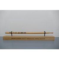 Personalisierbarer Drumstick Halter Aus Eichenholz Trommelstock Display Mit Optionaler Wandhalterung Personalisierbarer Drumstick Halter Aus Eichenholz Trommelstock Display Mit Optionaler Wandhalterung von PHLasercrafts
