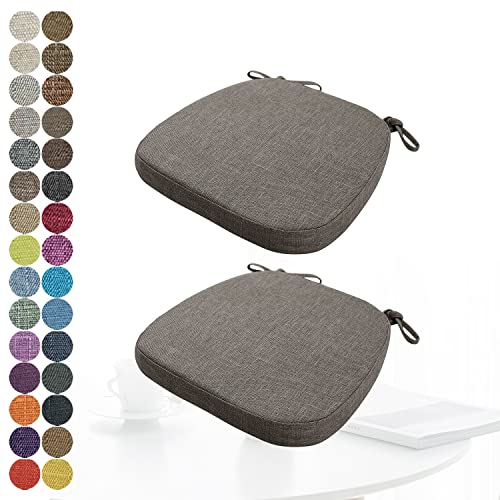 PHUSTJKL 2er Set 43x40cm Sitzkissen mit Bändern für Esszimmerstuhl, 5cm Dick Rutschfestes Waschbar Weiche Atmungsaktiv Flachs Sitzpolster für Gartenstuhl Esszimmerstuhl oder Bürostuhl-Hellbraun von PHUSTJKL