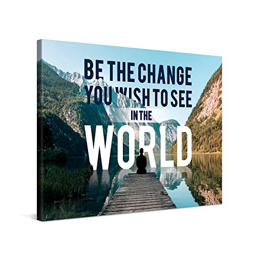 PICANOVA – Be The Change 80x60cm – Premium Leinwanddruck – Kunstdruck Auf 2cm Holz-Keilrahmen Für Schlaf- Und Wohnzimmer – Kollektion Quote Designs von PICANOVA