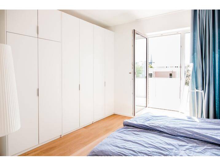 Großer Kleiderschrank von Pickawood™ Premium Dekore von PICKAWOOD