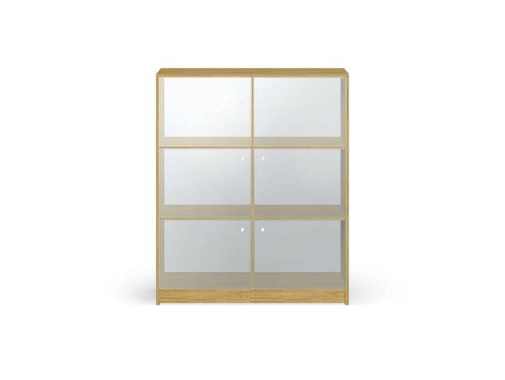 Schlichte Vitrine von Pickawood Eiche Schlichte Vitrine von Pickawood Eiche von PICKAWOOD