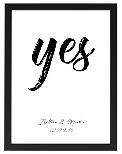 PICSonPAPER Personalisiertes Poster zur Hochzeit 40 cm x 50 cm Yes, gerahmt mit schwarzem Bilderrahmen, Hochzeitsgeschenk für Brautpaar (Schwarz gerahmt 40 cm x 50 cm) von Deqosy