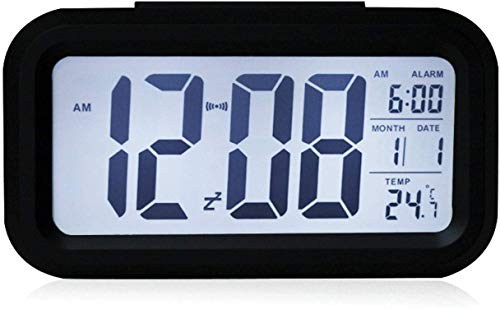 PIQIUQIU Batteriebetriebener schnurloser Digitalwecker mit Datum, Temperatur, Smart Sensor Light, 12/24 Std, 5,31 x 2,95 x 1,77 Zoll (schwarz) von PIQIUQIU
