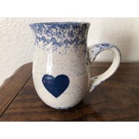 Vintage Keramik Blaues Herz Sponge Ware Becher Vintage Keramik Blaues Herz Sponge Ware Becher von PIQUINStore